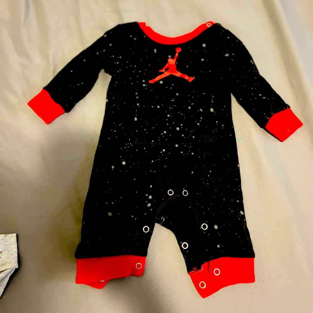 jordan onesei infants